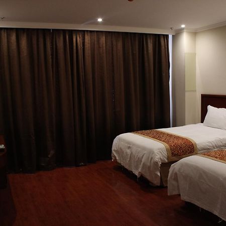 Greentree Inn Shanghai Expo Site South Yanggao Road Subway Station Express Hotel Zewnętrze zdjęcie